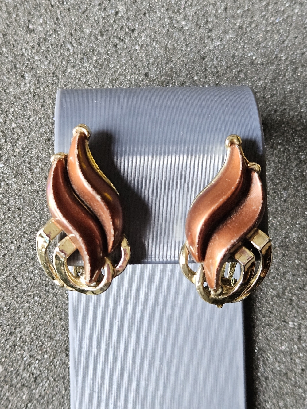 Vintage Brown and Gold Flame Clip-On Earrings - Women Jewelry